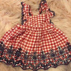 Gap dress/shirt will grow with